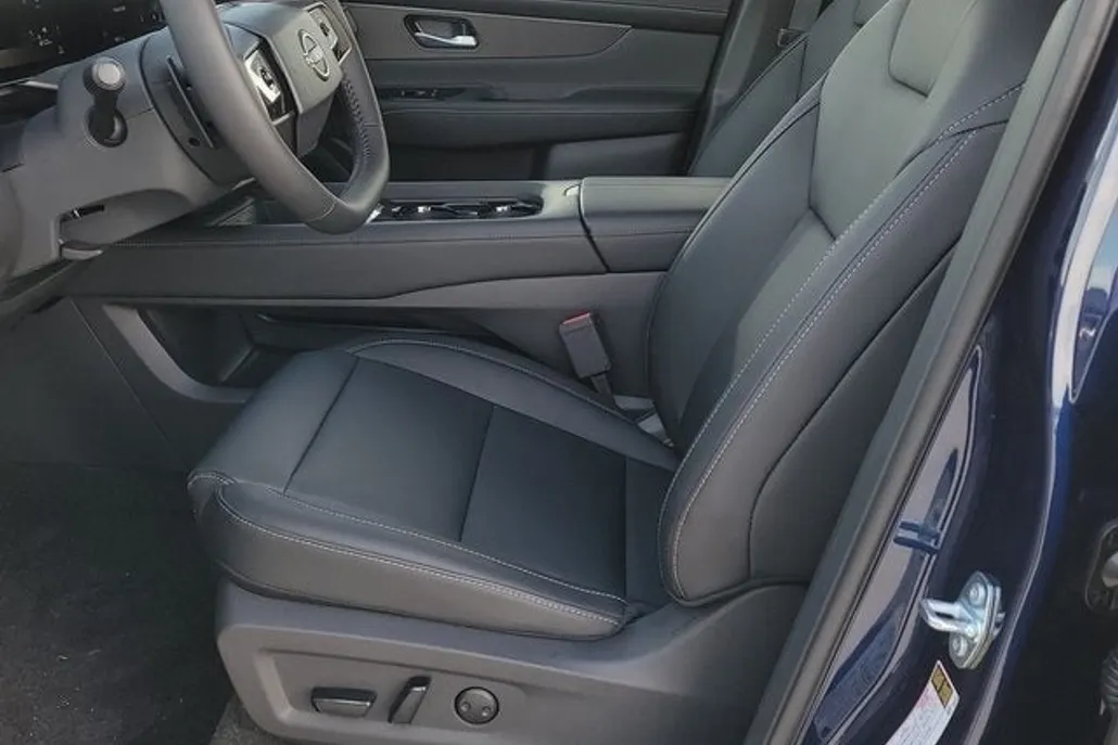2025 Nissan Murano SV photo 1