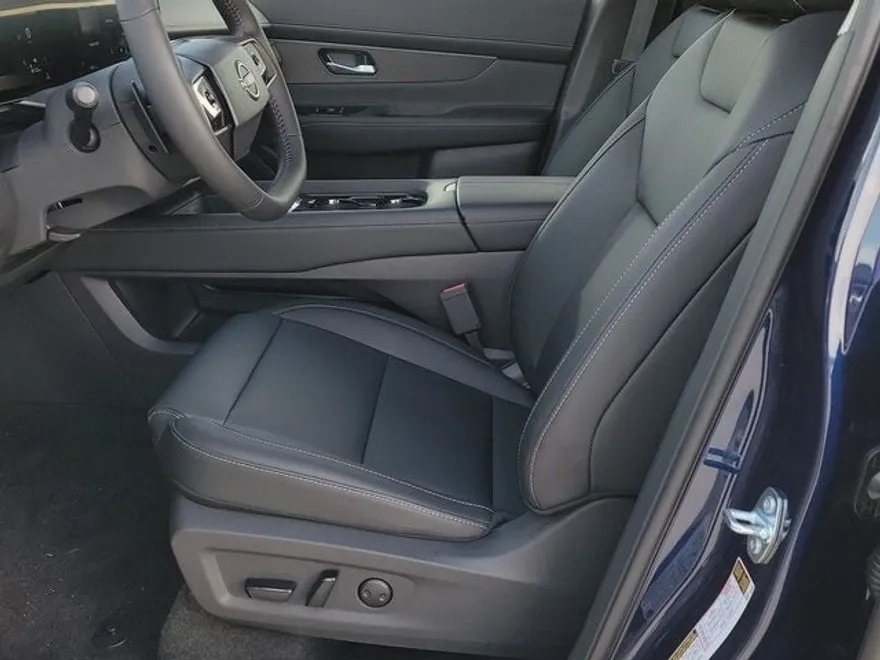 2025 Nissan Murano SV photo 1