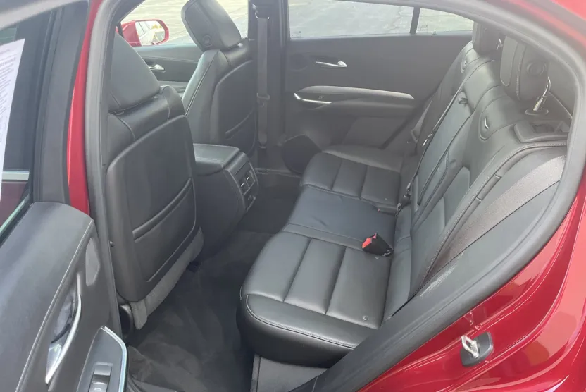 2019 Cadillac XT4 Premium Luxury photo 1
