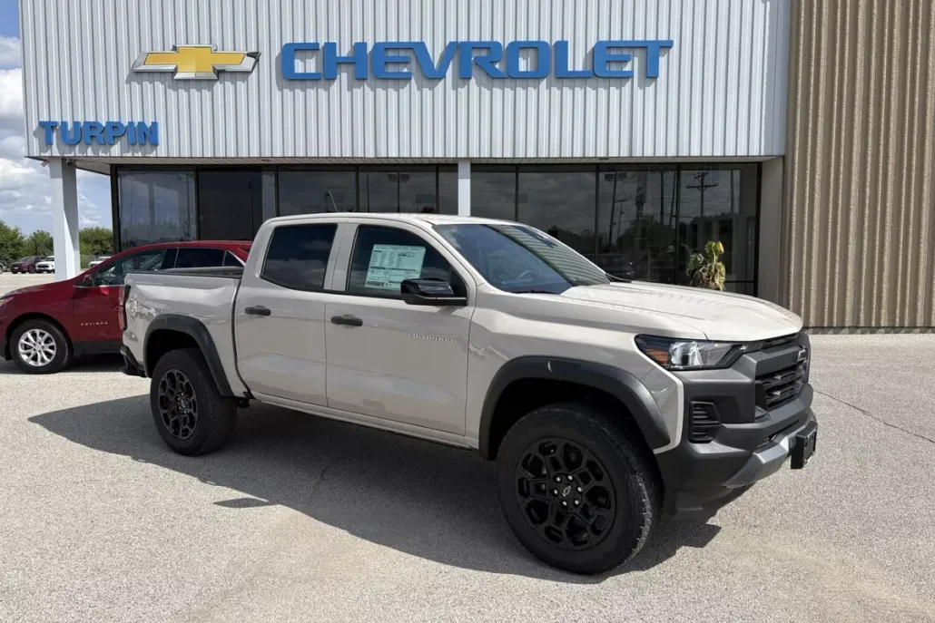 2026 Chevrolet Colorado Trail Boss photo 1