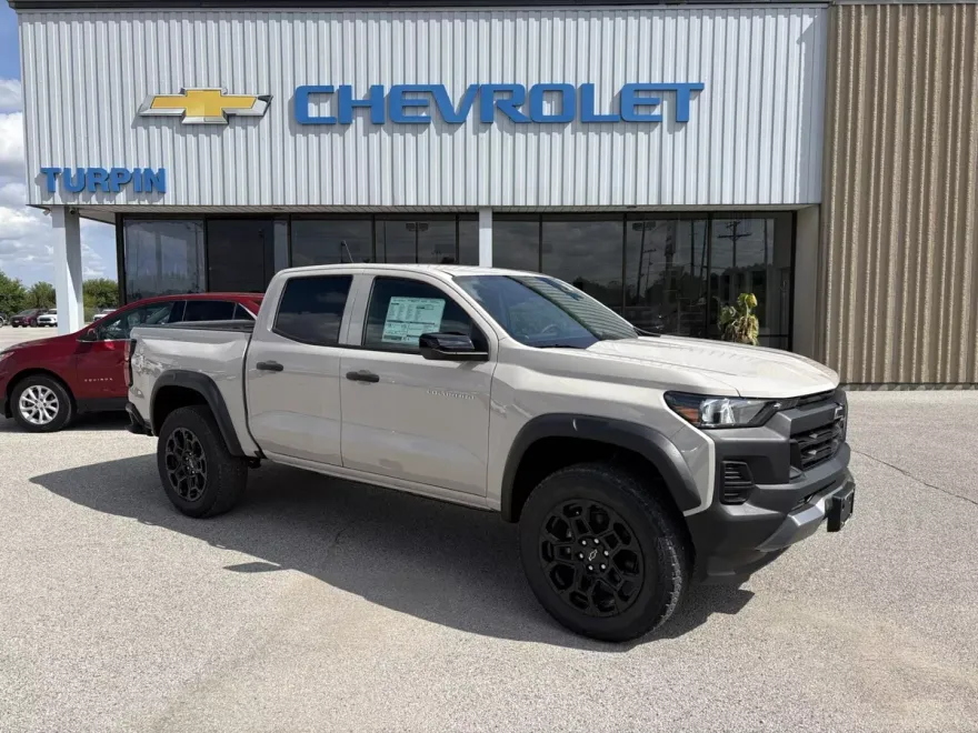 2026 Chevrolet Colorado Trail Boss photo 1