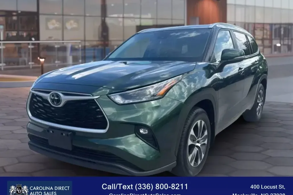 2023 Toyota Highlander XLE Sport photo 1