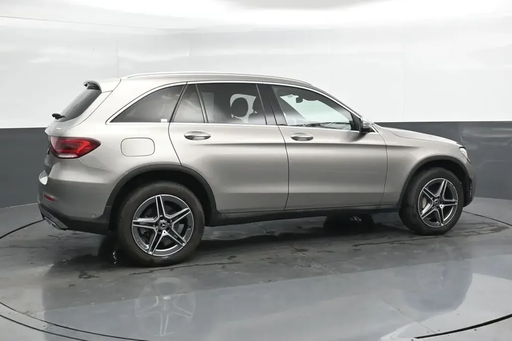 2022 Mercedes Benz GLC 300 4MATIC photo 1