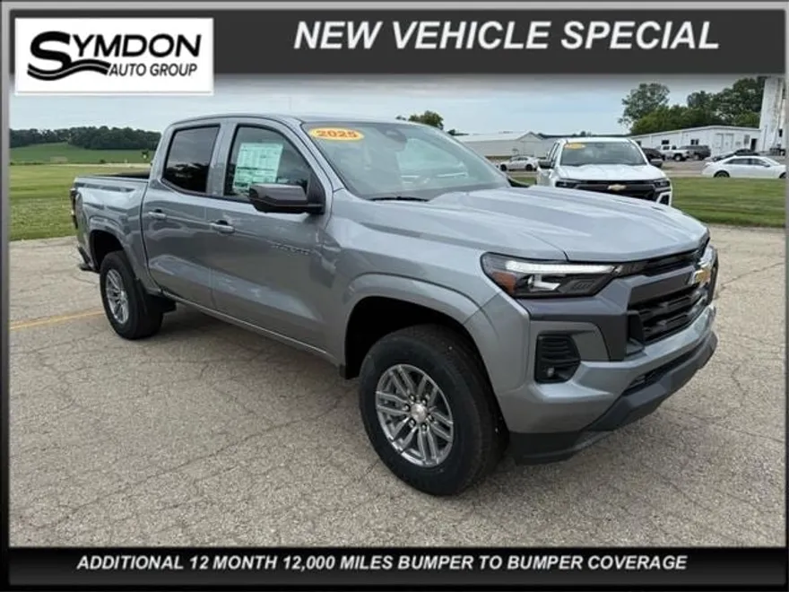2025 Chevrolet Colorado Work Truck LT photo 1