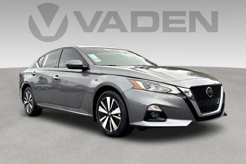 2022 Nissan Altima 2.5 SL photo 1