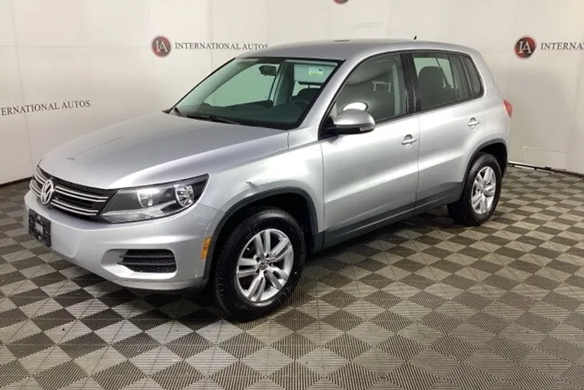 2014 Volkswagen Tiguan S photo 1