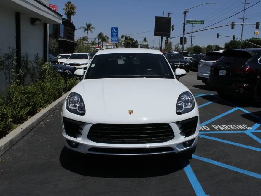 2018 Porsche Macan S photo 1