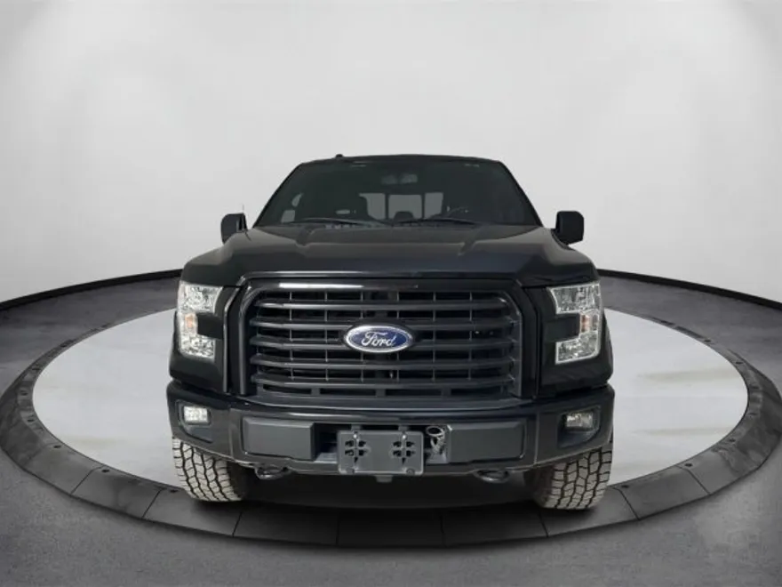 2017 Ford F-150 XLT photo 1