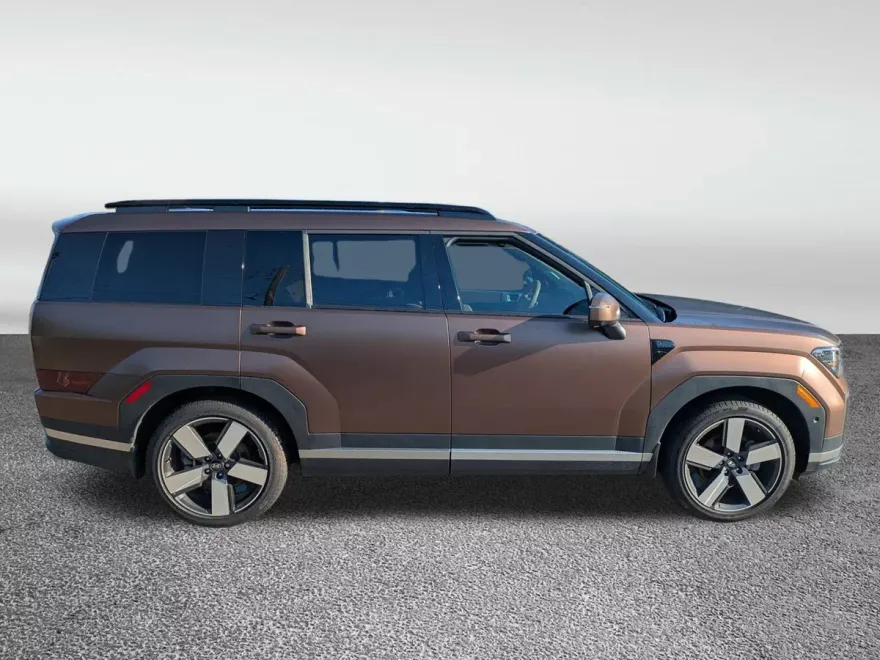 2024 Hyundai Santa Fe Limited photo 1