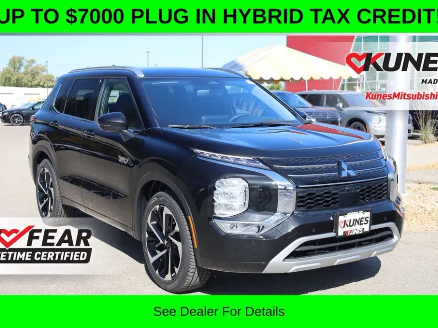 2025 Mitsubishi Outlander PHEV SEL photo 1