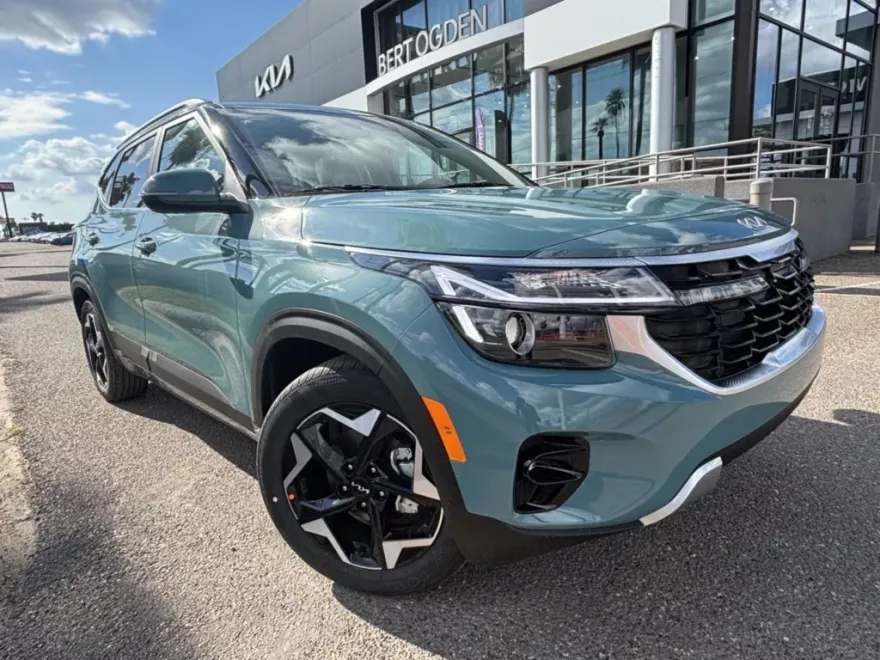 2026 Kia Seltos EX photo 1