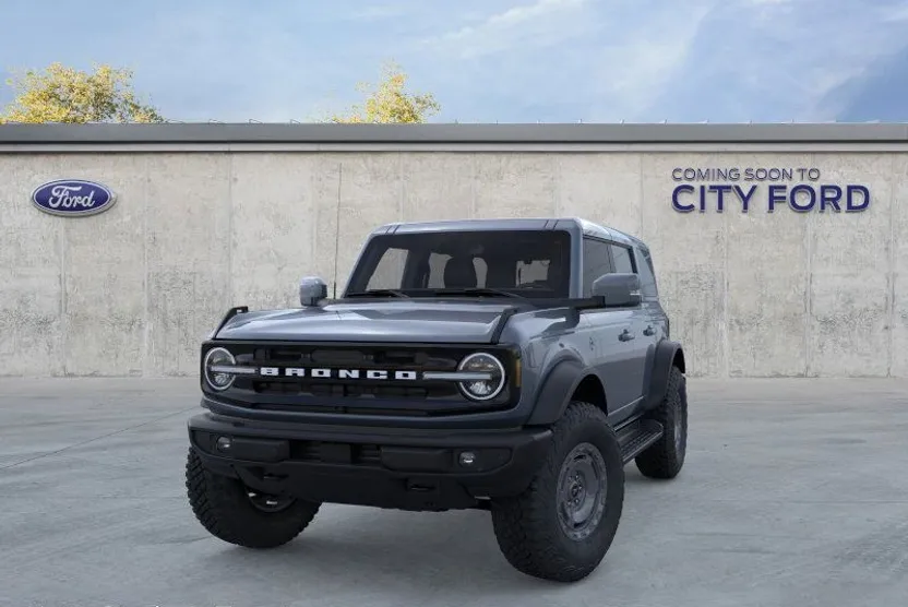 2025 Ford Bronco Outer Banks photo 1
