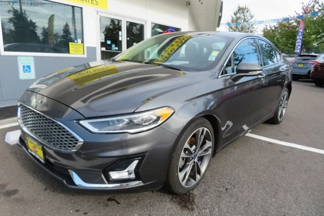 2020 Ford Fusion Titanium photo 1