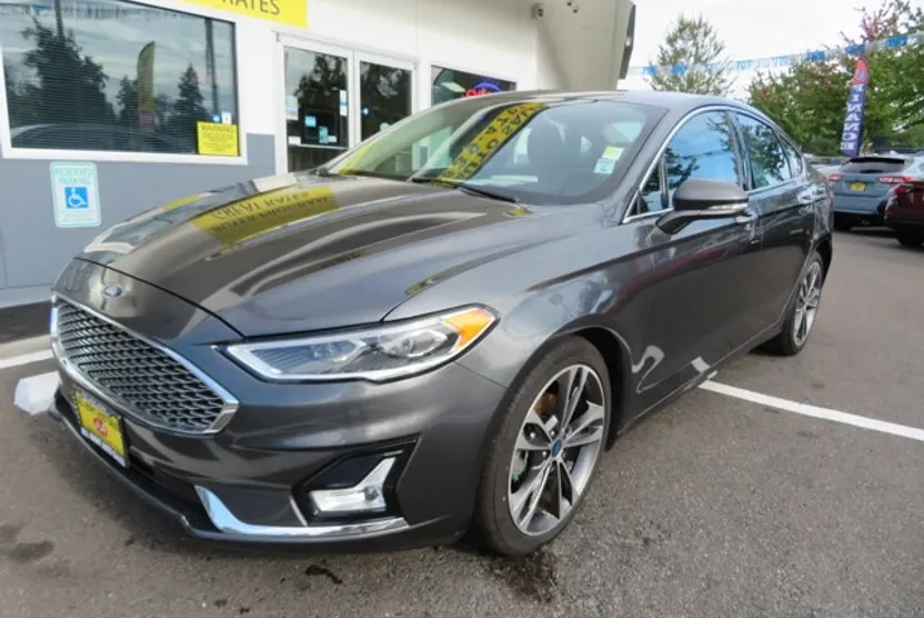 2020 Ford Fusion Titanium photo 1