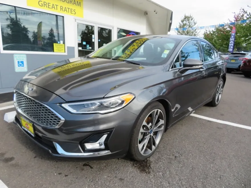 2020 Ford Fusion Titanium photo 1