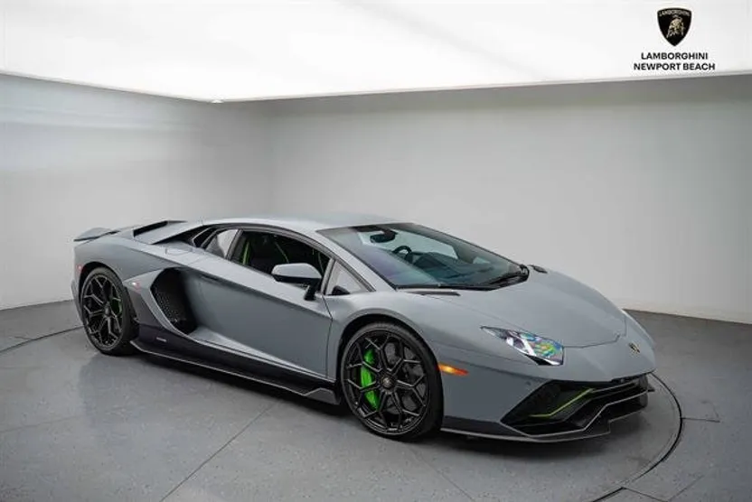 2022 Lamborghini Aventador LP 780-4 Ultimae Coupe photo 1