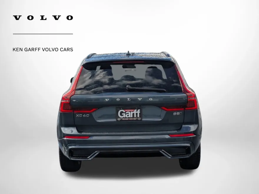 2026 Volvo XC60 Plus photo 1