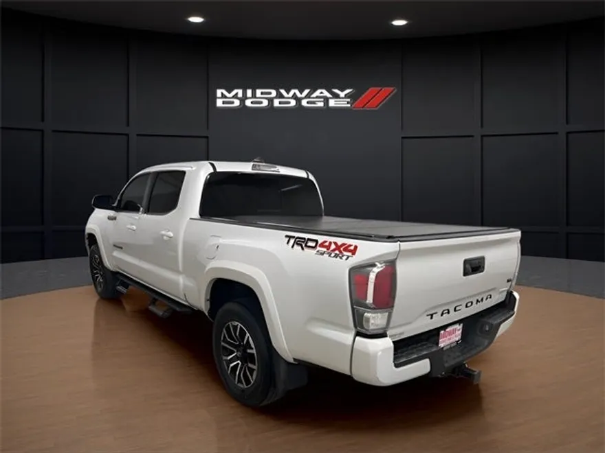 2022 Toyota Tacoma TRD Sport photo 1