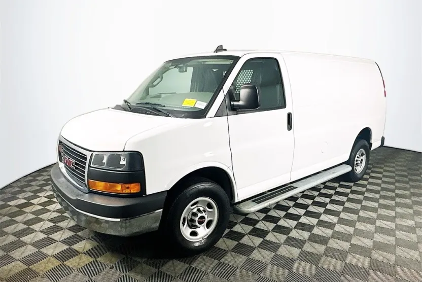 2022 Gmc Savana 2500 Cargo photo 1
