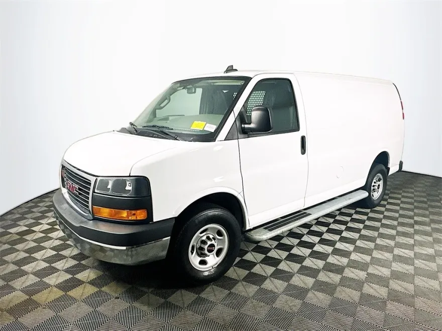 2022 Gmc Savana 2500 Cargo photo 1