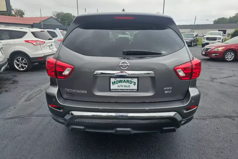 2018 Nissan Pathfinder Platinum photo 1