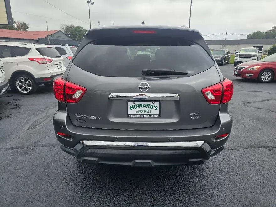 2018 Nissan Pathfinder Platinum photo 1