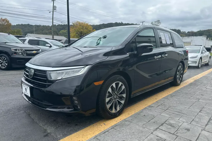 2024 Honda Odyssey EX-L photo 1