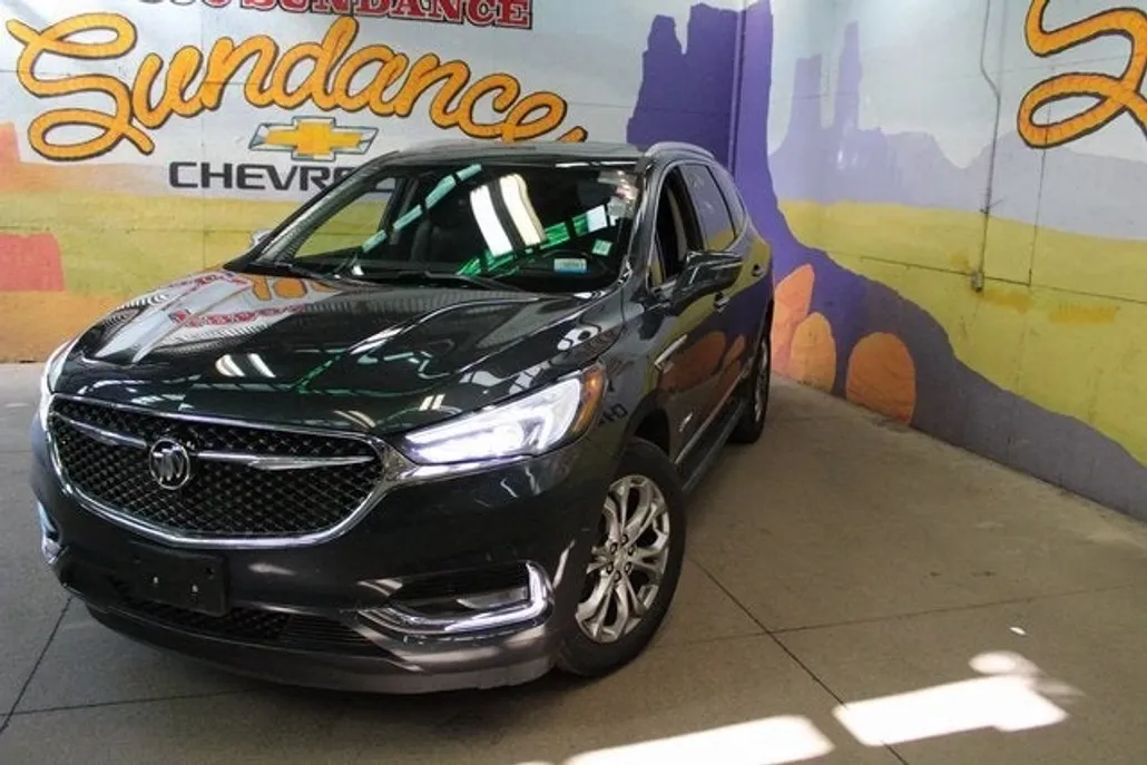 2021 Buick Enclave Avenir photo 1