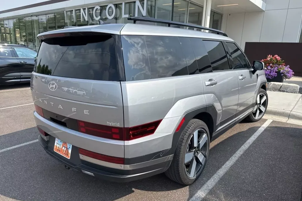 2025 Hyundai Santa Fe Limited photo 1