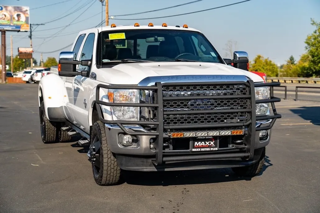 2014 Ford F-350 Lariat photo 1