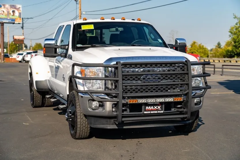 2014 Ford F-350 Lariat photo 1