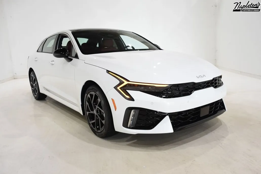 2026 Kia K5 GT-Line photo 1