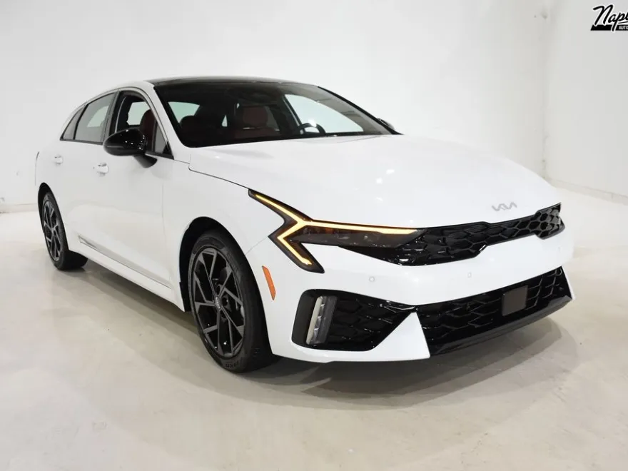2026 Kia K5 GT-Line photo 1