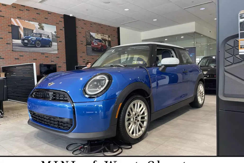 2025 Mini Cooper Hardtop 2 Door photo 1