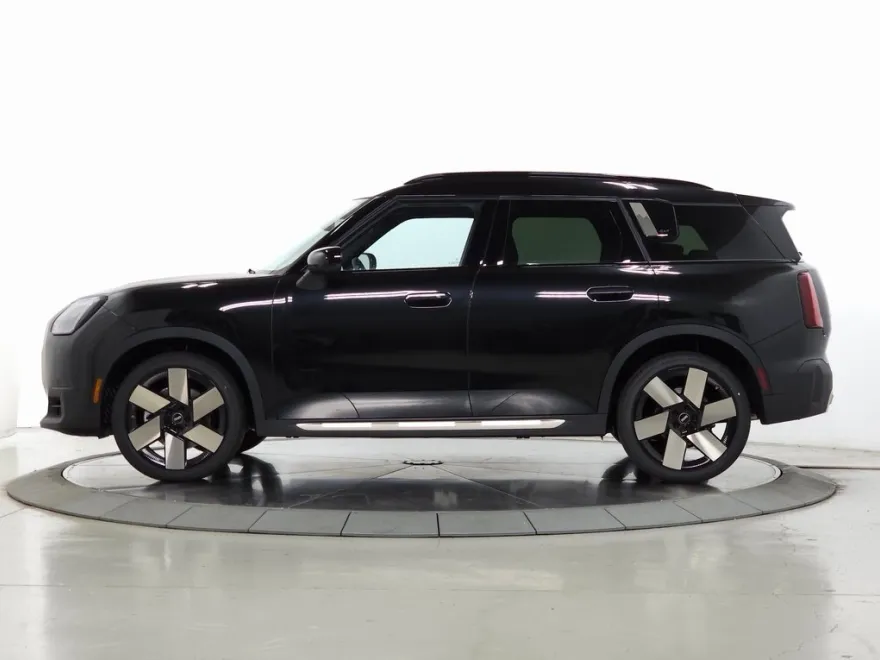 2025 Mini Countryman S Iconic photo 1