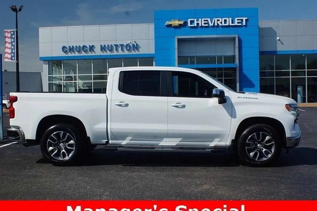 2025 Chevrolet Silverado 1500 LT photo 1
