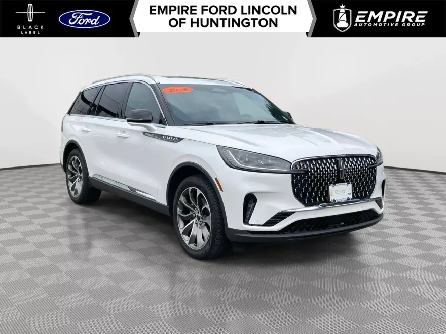 2025 Lincoln Aviator Reserve photo 1