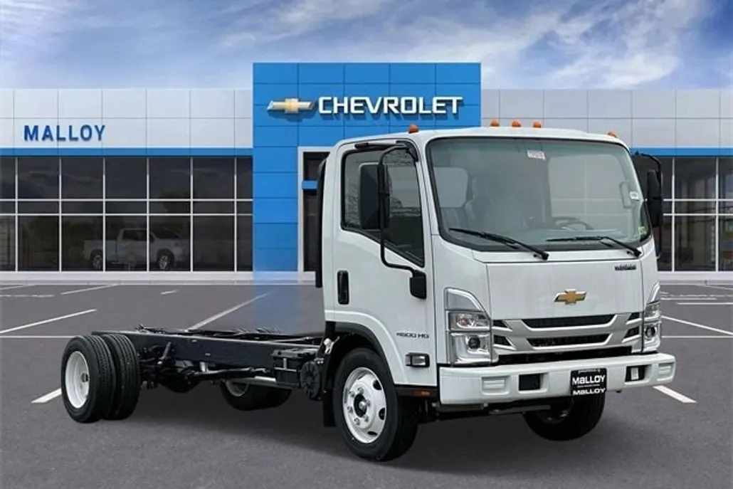 2024 Chevrolet Silverado 4500HD photo 1