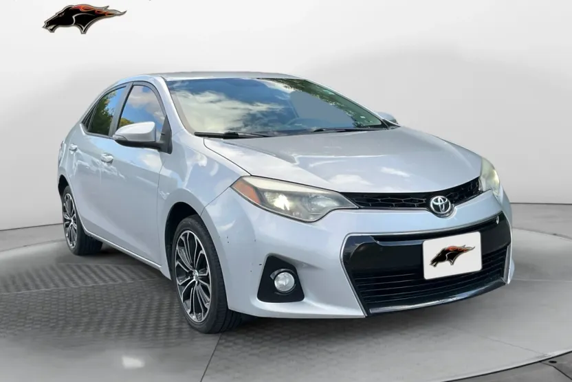 2016 Toyota Corolla L photo 1