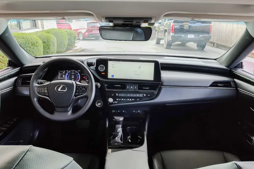 2023 Lexus ES 250 AWD photo 1