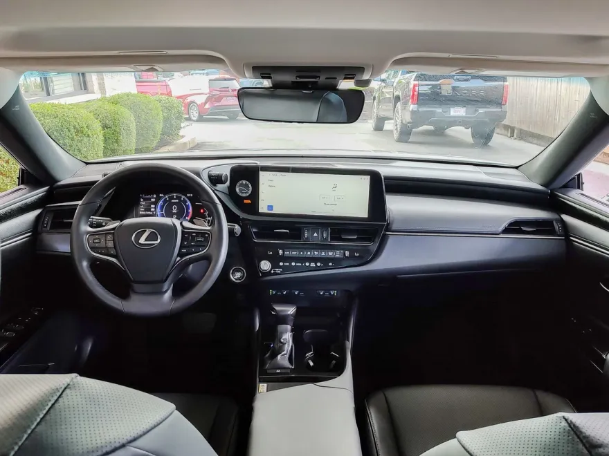 2023 Lexus ES 250 AWD photo 1