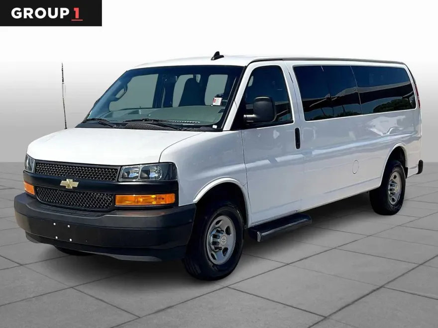 2023 Chevrolet Express LS photo 1