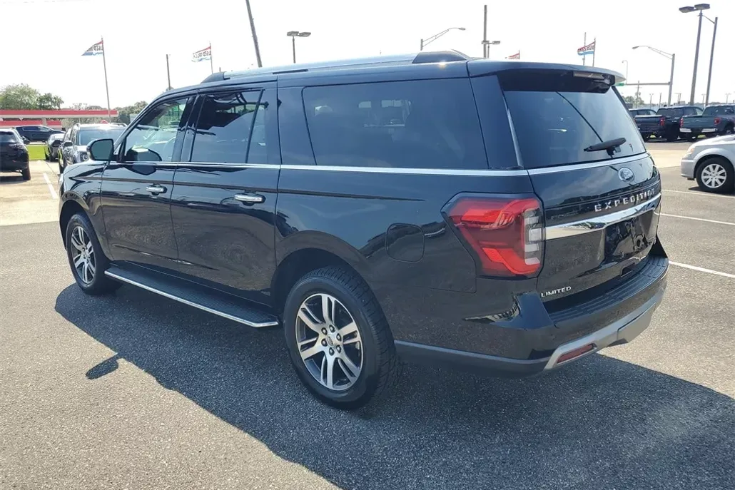 2023 Ford Expedition MAX Limited photo 1