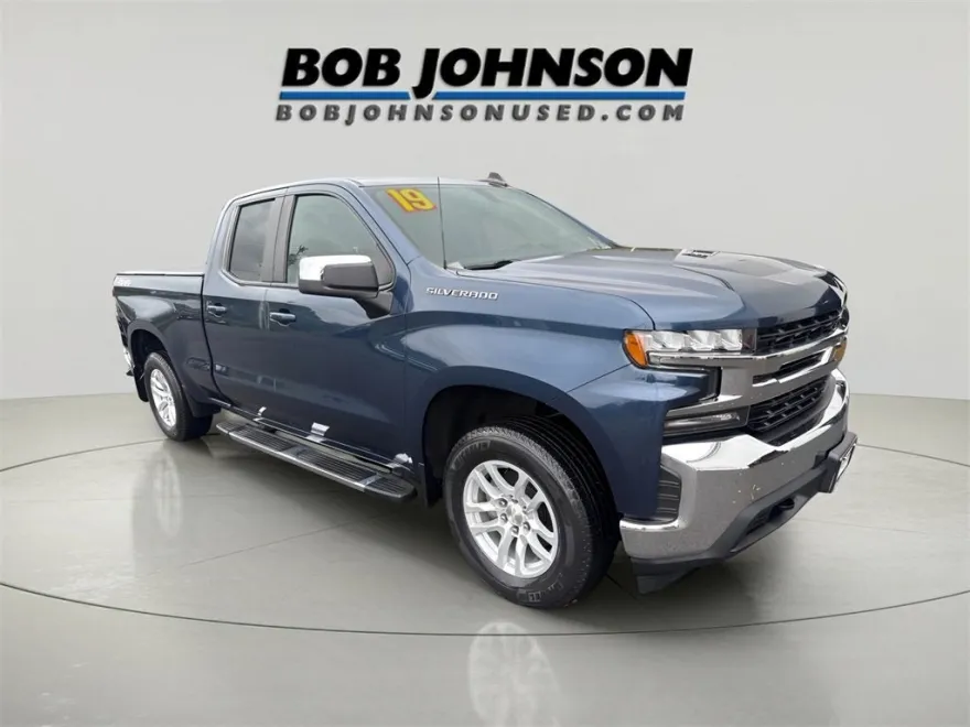 2019 Chevrolet Silverado 1500 LT photo 1