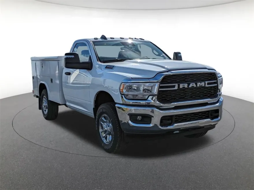 2024 Ram 3500 Tradesman photo 1