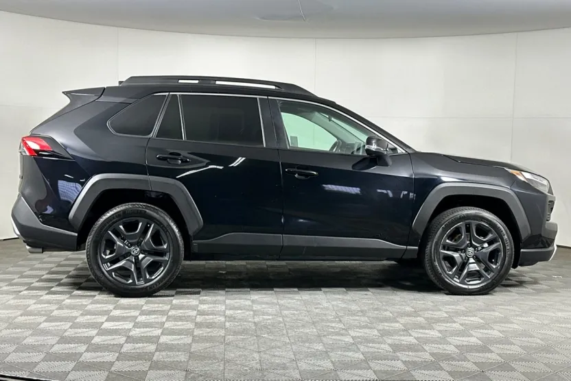 2023 Toyota RAV4 Adventure photo 1