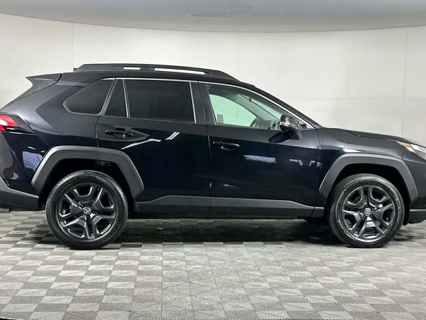 2023 Toyota RAV4 Adventure photo 1