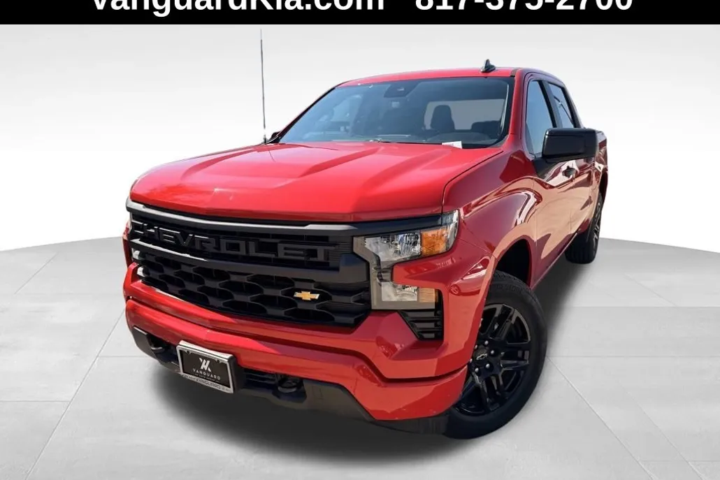 2024 Chevrolet Silverado 1500 Custom photo 1