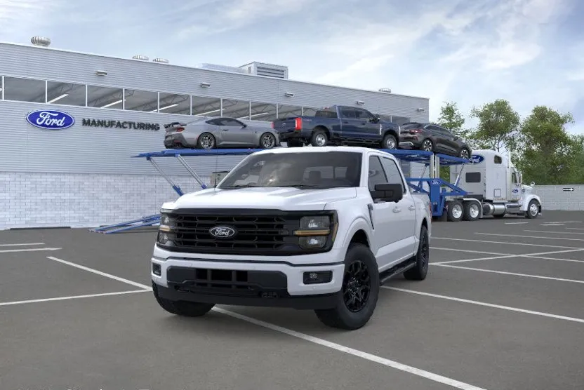 2025 Ford F-150 XLT photo 1