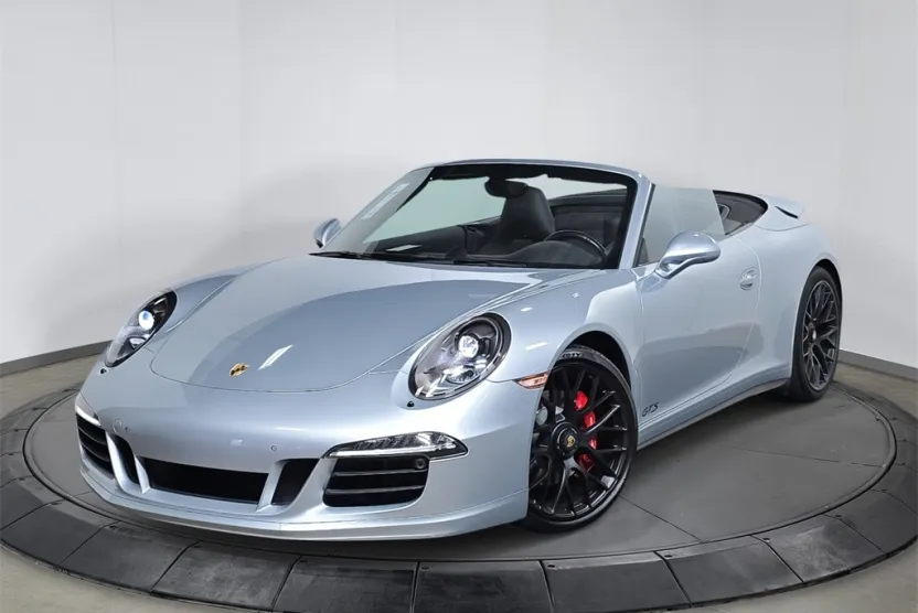 2015 Porsche 911 GTS photo 1